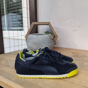 PUMA Men's Roma Basic Geometric Camo Fashion Sneak